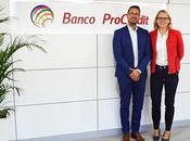 Banco Procredit innova modelo atención oficinas cashless