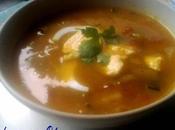 Sopa hindú curry yhuevos