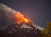 Volcán Villarrica: alertan cambio comportamiento mantienen zona seguridad