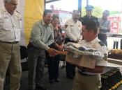 Alcalde Ricardo Gallardo entrega equipamiento nuevo Honorable Cuerpo Bomberos