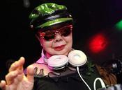 #Mujer años veterana mundo #Musica (VIDEO)