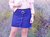 Falda azul botonadura
