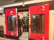 monstruo puertas metro para evitar viajeros suban tras señal acústica