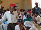 Cientos Envejecientes Mena participan reencuentro.