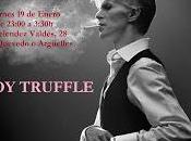 Pinchada homenaje David Bowie Savoy Truffle Club.