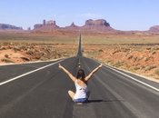 Este vídeo recopila fotos Instagram para demostrar todos hacemos mismo cuando viajamos