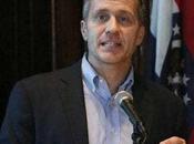 gobernador Missouri, Eric Greitens, acusado nuevo, utilizar indebidamente lista donantes organización benéfica campaña