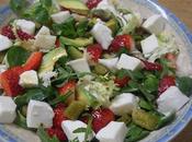 Ensalada mixta fresones, aguacate mozzarella