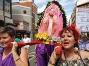 Sobre coño insumiso, Willy Toledo, Dios, Virgen, Manada abogados cilicios pene coño.