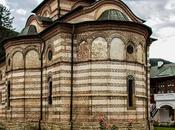 Ruta Rumanía. Monasterio Cozia, monumentos valiosos arte medieval rumano