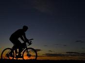 Motivos para salir bicicleta noche. Beneficios pedaladas nocturnas