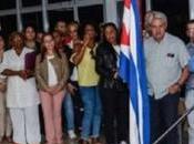 Arribó Cuba primer grupo médicos cubanos desde Brasil