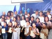 UASD Neiba premia estudiantes altos indices académicos.