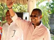 Pre-candidato Senador Diego Aquino preside concentración Neiba.