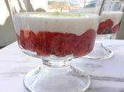 Trifle azúcar gluten frutos secos, fresas yogur