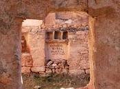 Tobes: Paseando pueblo deshabitado