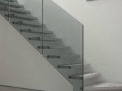 Escaleras cristal: mantenimiento limpieza