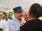 Danilo visita José Ocoa aprueba proyecto renovación café.