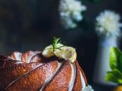 Bundt cake limón romero