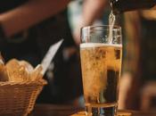Trastorno consumo alcohol asociado mayor riesgo suicidio