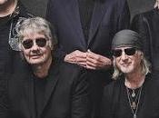 Adelanto: DEEP PURPLE Throw Bones