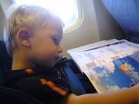 niños aviones