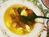 Sopa gallina almendras yucateca