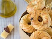Panecillos tomate seco, queso orégano. Bundtlettes para National Bundt Cake