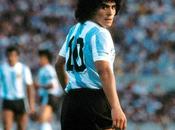 ángel alas heridas". Andrés Calamaro celebra Diego Maradona