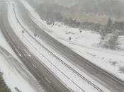 llegada nieve Bierzo genera primeros problemas carreteras.