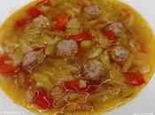 Sopa repollo albóndigas