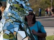 presento hombre espejo