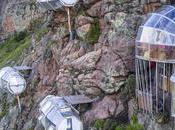 Turismo altura: Duerme cápsula colgante borde montaña Perú