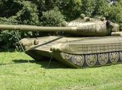 Vehiculos militares inflables