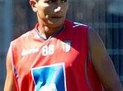 Vandinho firma Sharjah( Emiratos Arabes Unidos)