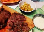 Flat iron steak zanahorias asadas salsa queso azul