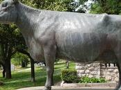 monumento vaca, Manuel Cacicedo