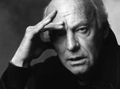 Eduardo Galeano Singulars. mundo está dividido entre indignos indignados”.