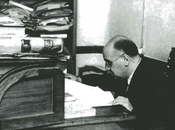1930:José Cossío trabajando biblioteca Casona Tudanca