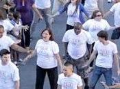 Video flash activistas gays apoyando adolescentes