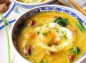 Ramen sopa fideos arroz verduras setas huevo