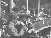 1917:los Reyes presiden corrida Caridad»