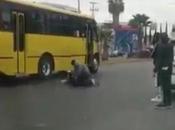 (video) Pelea callejera entre camionero taxista avenida Noviembre