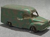 Ambulancia Bedford Lomas Matchbox principios años sesenta