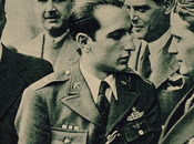 1935:Juan Ignacio Pombo, recibido triunfalmente Santander tras cruzar océano avioneta «Santander»