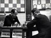 Lasker, Capablanca, Alekhine Botvinnik ganar tiempos revueltos (394)