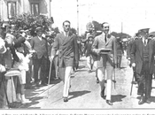 1915:S.M. Alfonso XIII pasea Santander duque Santo Mouro