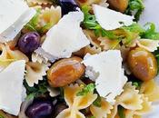 Ensalada lacitos rúcula aceitunas queso