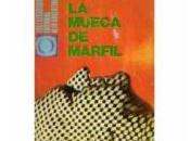 Ross Macdonald: mueca marfil