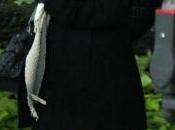 Adivina quien nuestra celebrity hoy, rubia gorrito bufanda